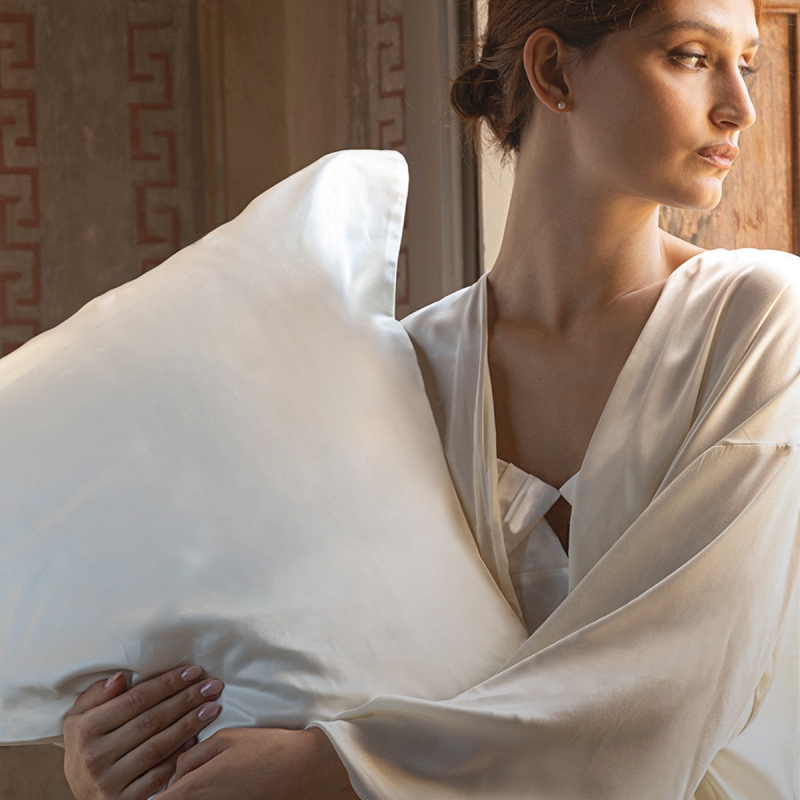 LA GALLERIA Чехол на основание кровати