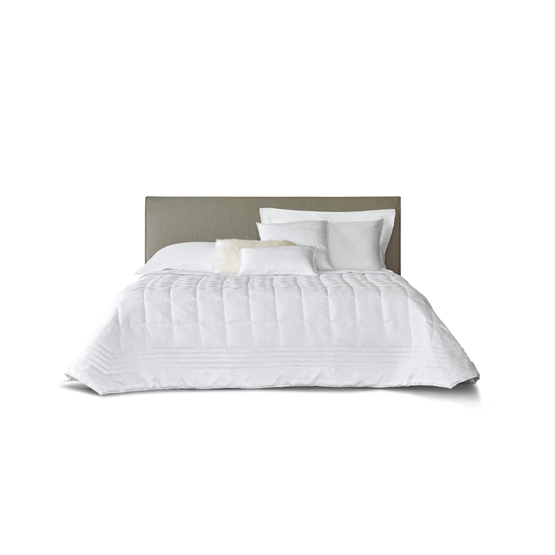 TRIENNALE Zierkissen