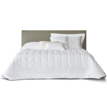 TRIENNALE Comforter