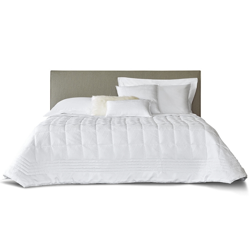 TRIENNALE Comforter